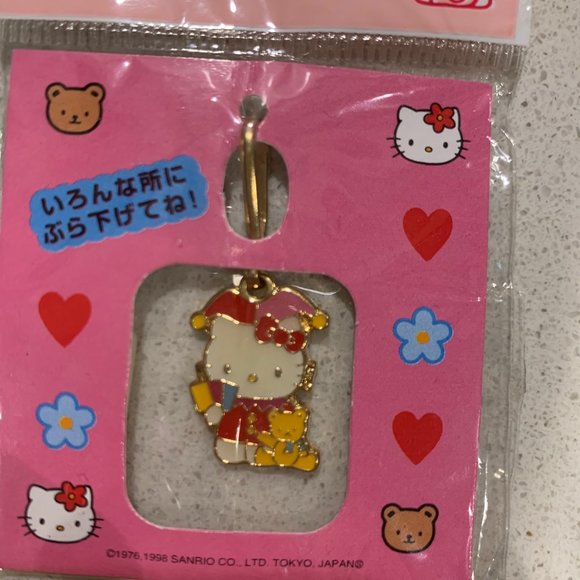 RARE CUTE VINTAGE 1998 HELLO KITTY JESTER CHARM - Picture 3 of 6